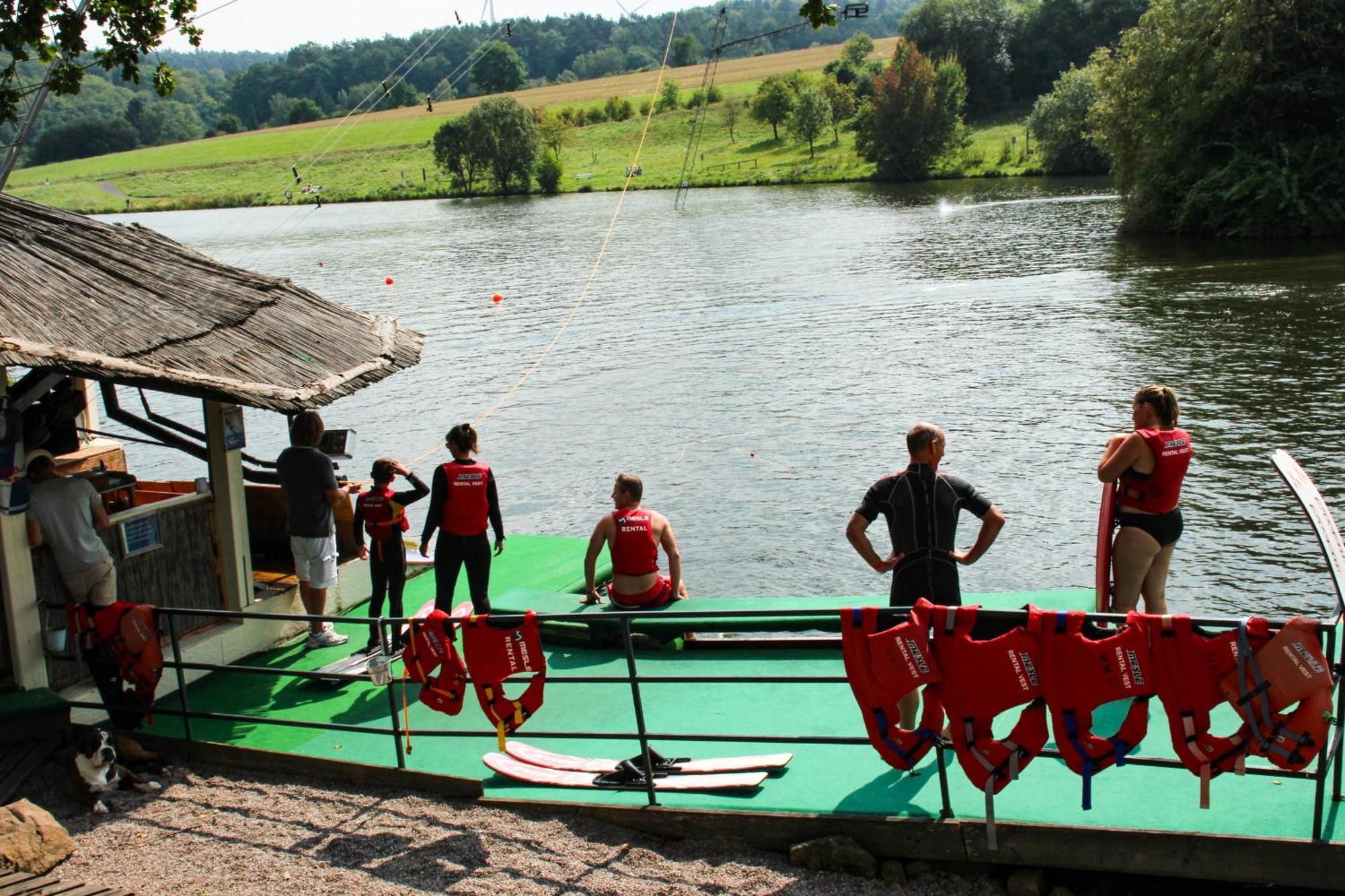 Fh "Baeren Ecke" Am See Im Hessischen Bergland كيرشهيم المظهر الخارجي الصورة